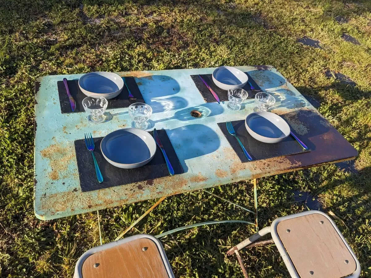 Illustration numéro 2 du produit Table de jardin pliante vintage rectangulaire