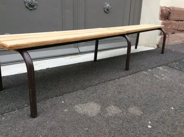 Illustration numéro 2 du produit Banc d'école Mullca vintage piétement tubulaire