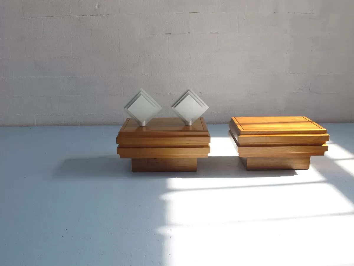 Illustration numéro 2 du produit Paire lampes de chevet ou appliques Lumiance en tôle laquée