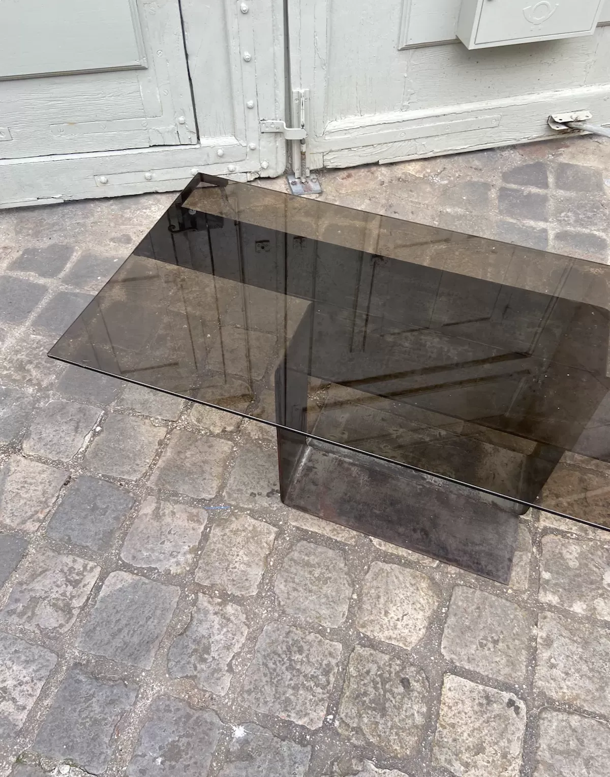 Illustration numéro 2 du produit Table basse italienne artisanale 1970