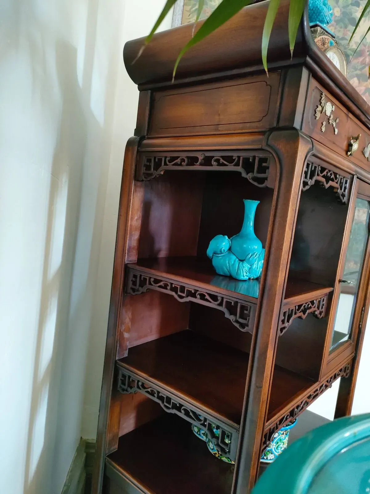 Illustration numéro 2 du produit Meuble de présentation estampillé - xixème