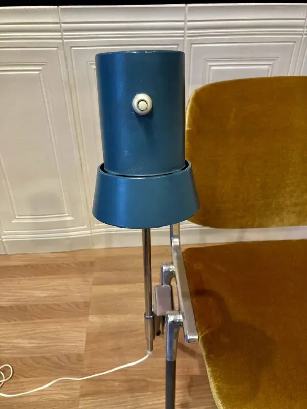 Illustration numéro 2 du produit Grande lampe industrielle modulable 1950.