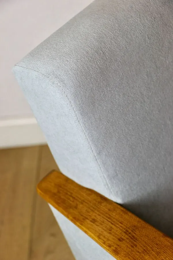 Illustration numéro 2 du produit Fauteuil loft Art Déco vintage - ciel bleu