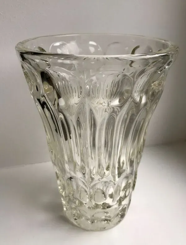 Illustration numéro 2 du produit Vase en cristal art déco années 30