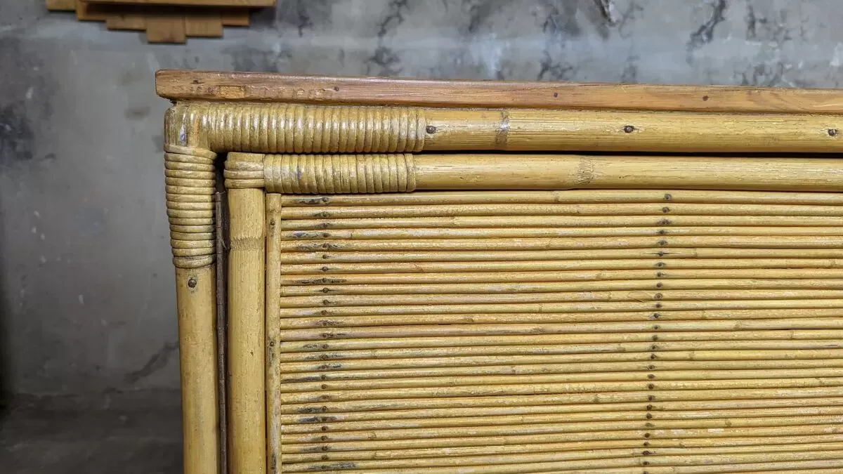 Illustration numéro 2 du produit Enfilade en rotin design vintage