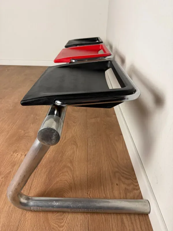 Illustration numéro 2 du produit Banc 3 places FERFOR – design Estudi Cread, années 1980