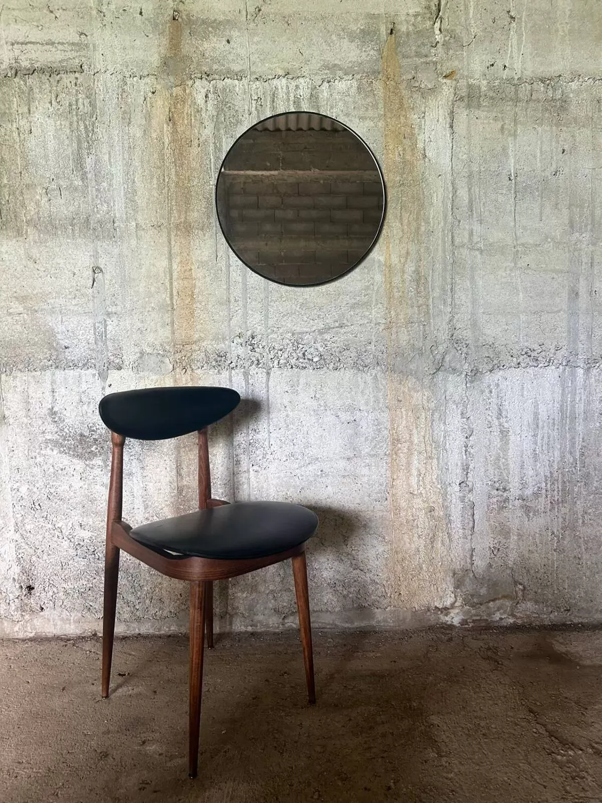 Illustration numéro 2 du produit Miroir feutre de laine