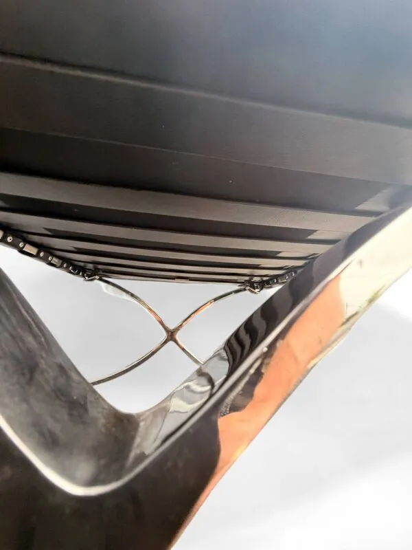 Illustration numéro 2 du produit Ottoman Barcelona Original Knoll - Cuir Noir & Chrome - Design 1929