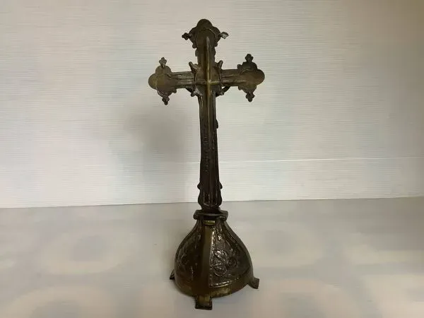 Illustration numéro 2 du produit Ancien crucifix en zamac Belgium