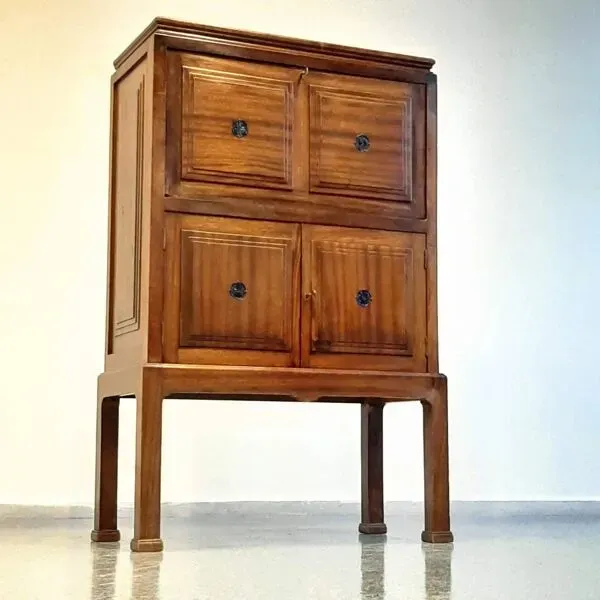 Illustration numéro 2 du produit Buffet néerlandais pour Pander & Zonen