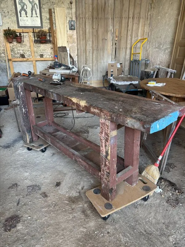 Illustration numéro 2 du produit Ancien établi rénové