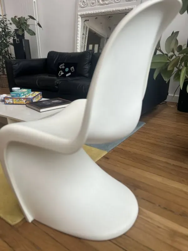 Illustration numéro 2 du produit Chaise Vitra .03  “Vitra 2001” design Verner Panton