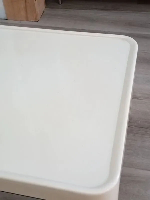 Illustration numéro 2 du produit Table basse en fibre de verre par Carlo Bartoli pour Rossi Di Albizzate, 1970