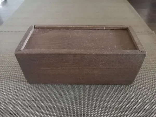 Illustration numéro 2 du produit Plumier écolier en bois teinté - années 1960/1970