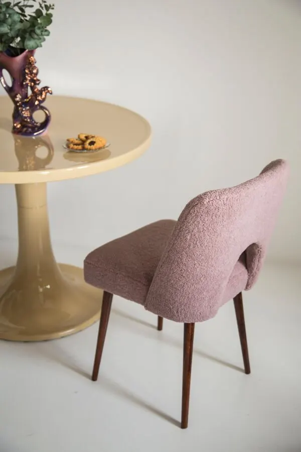 Illustration numéro 2 du produit Chaise coquille rose en bouclé Midcentury, Europe, années 1960