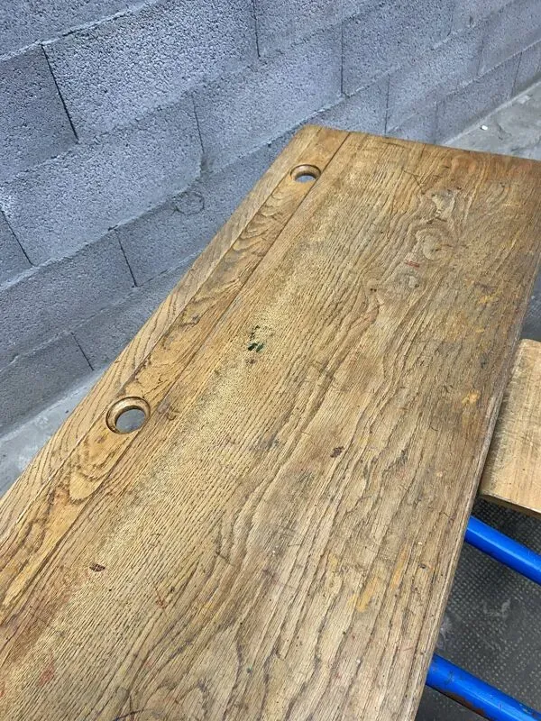 Illustration numéro 2 du produit Bureau d'écolier vintage