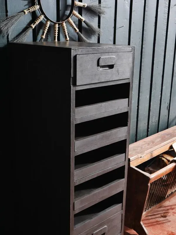 Illustration numéro 2 du produit Casiers à tiroirs relooké