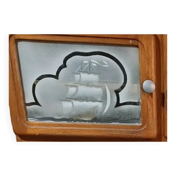 Illustration numéro 2 du produit Meuble Mado