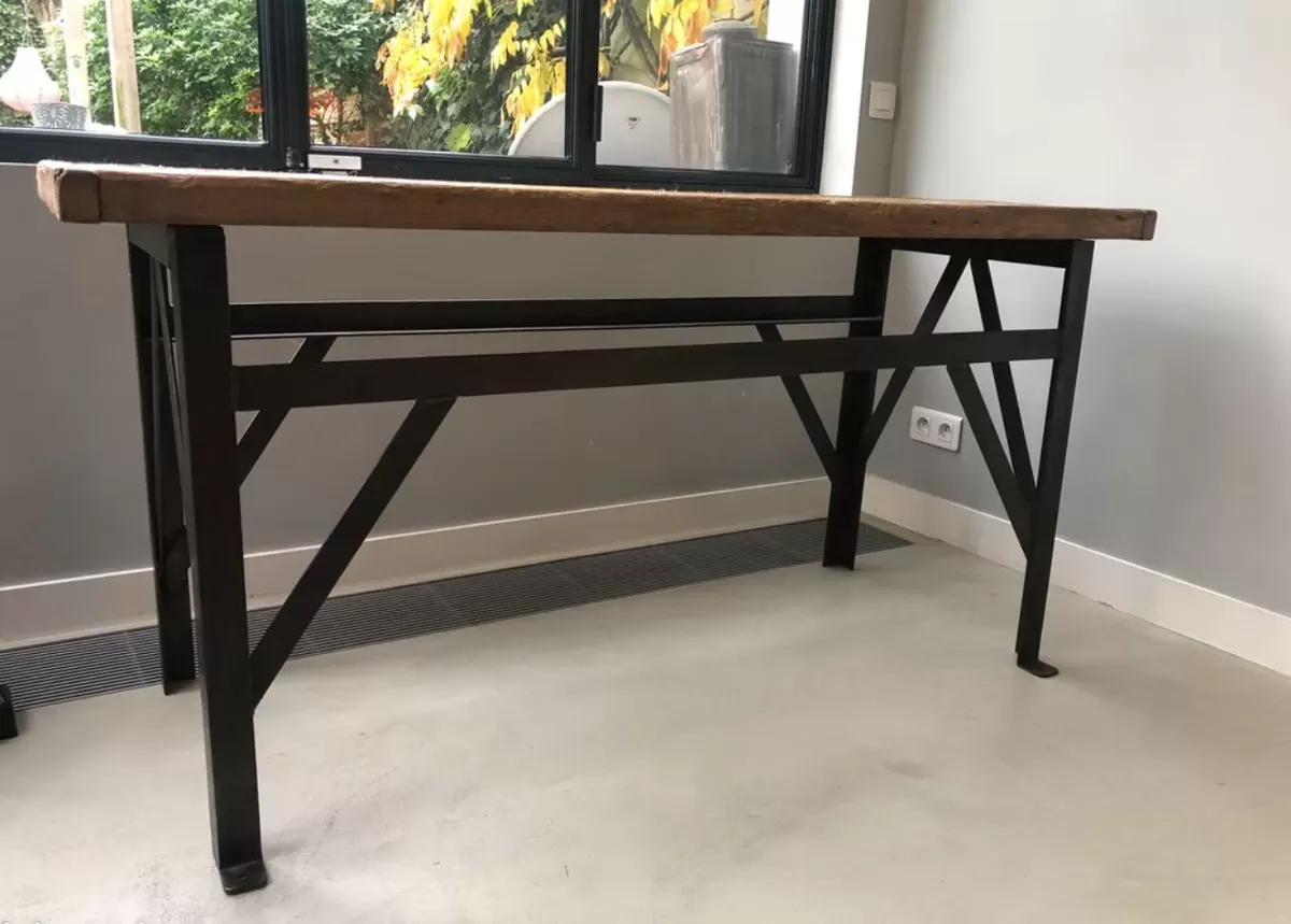 Illustration numéro 2 du produit Etabli ancien acier et bois