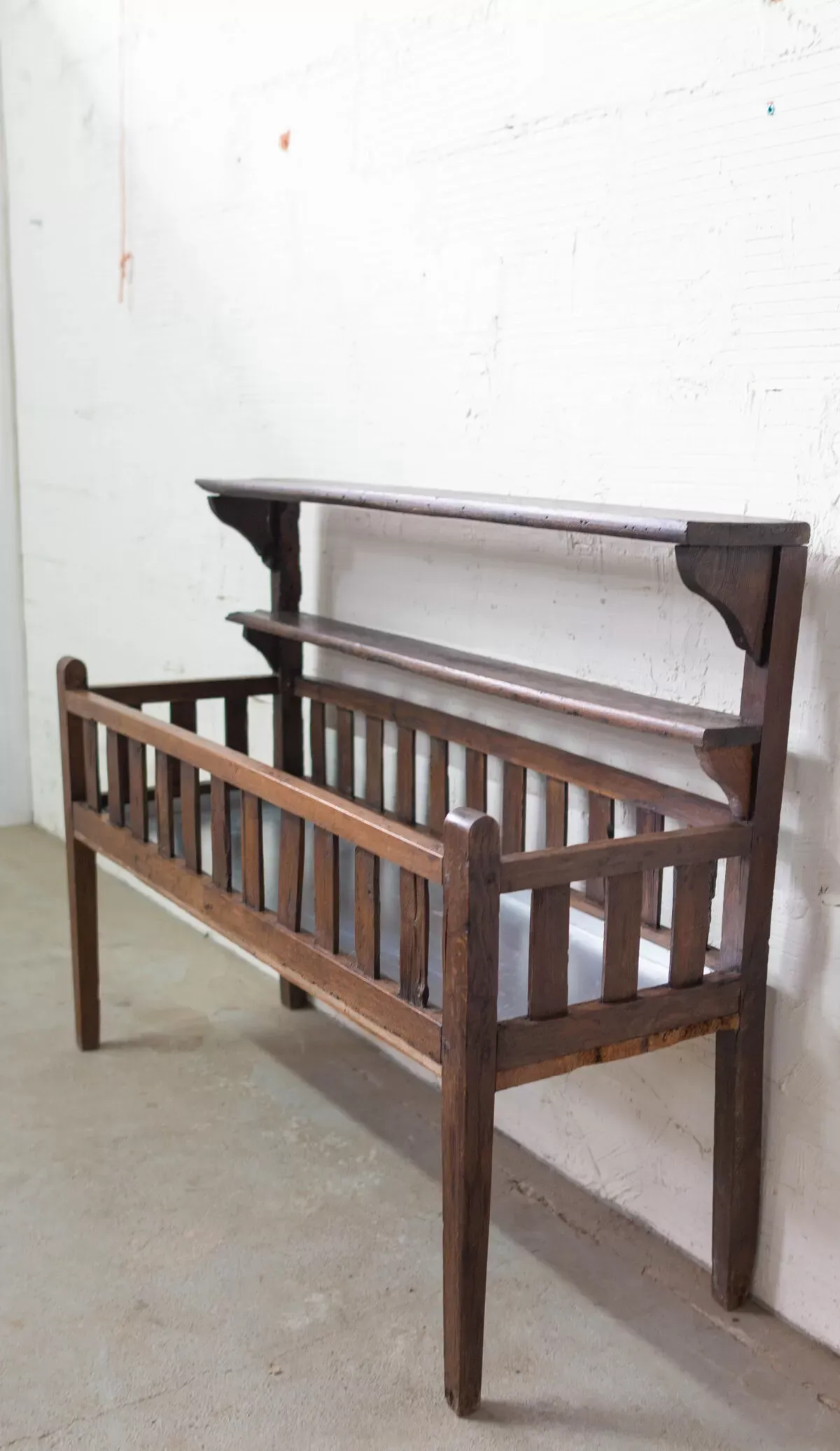 Illustration numéro 2 du produit Porte pots