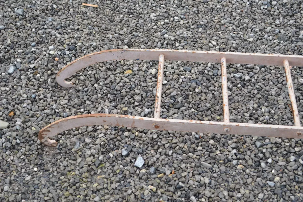 Illustration numéro 2 du produit Échelle industrielle en fer forgé