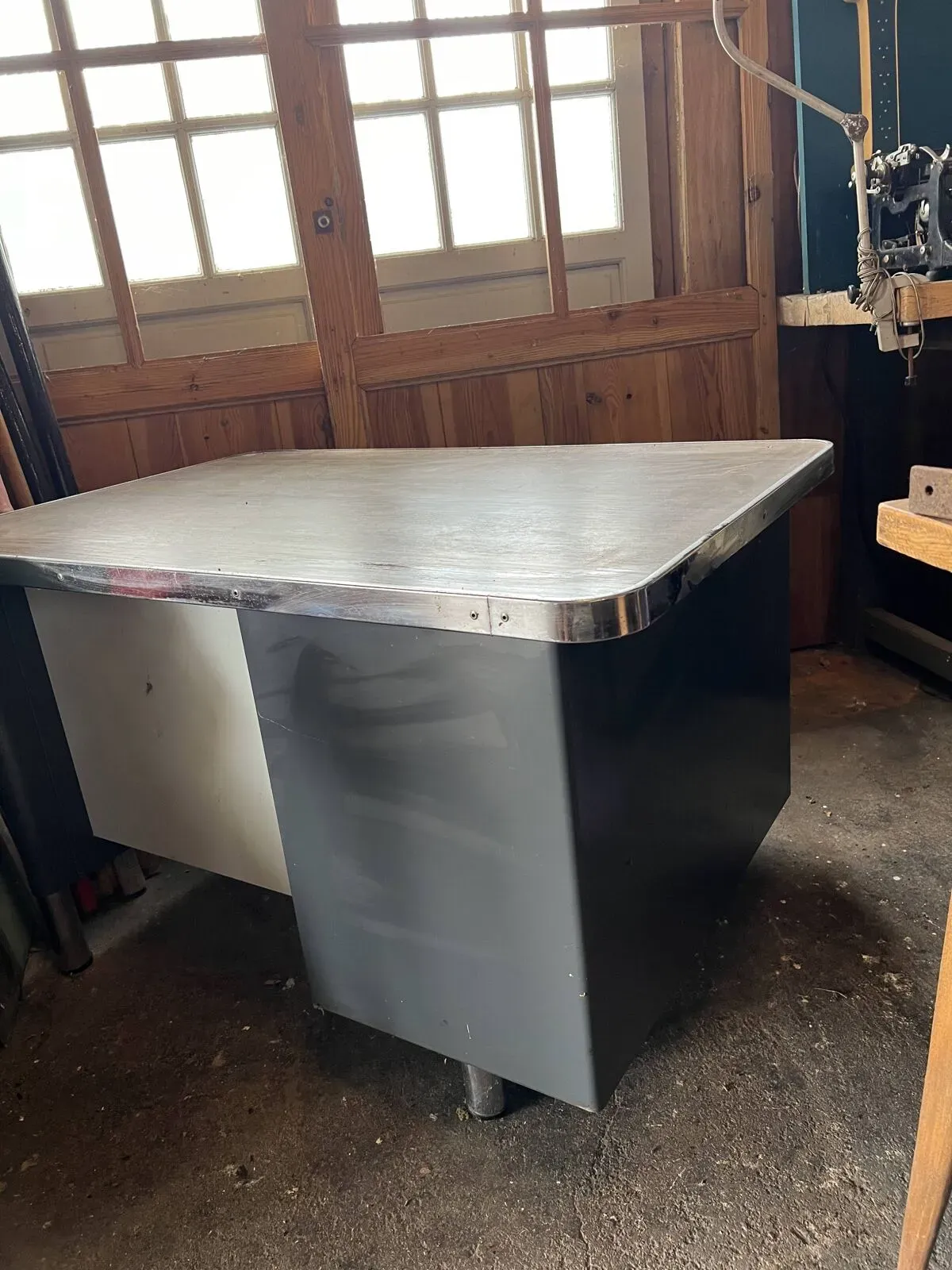 Illustration numéro 2 du produit Bureau vintage industrielle