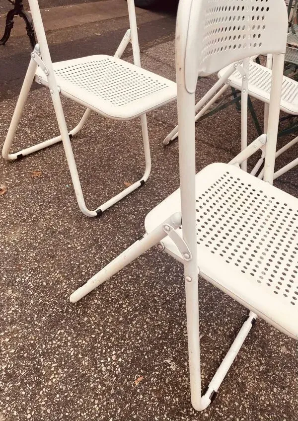 Illustration numéro 2 du produit 4 chaises Minimob