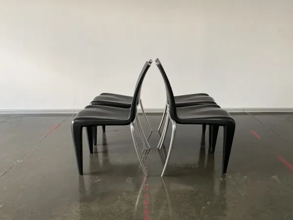 Illustration numéro 2 du produit Chaise vintage Louis XX par Philippe Starck pour Vitra, années 1990.