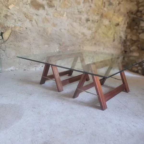 Illustration numéro 2 du produit Table basse design