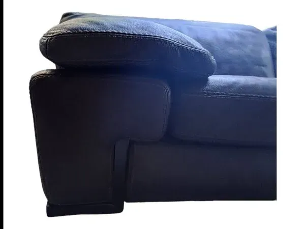 Illustration numéro 2 du produit Canapé cuir marron roche bobois