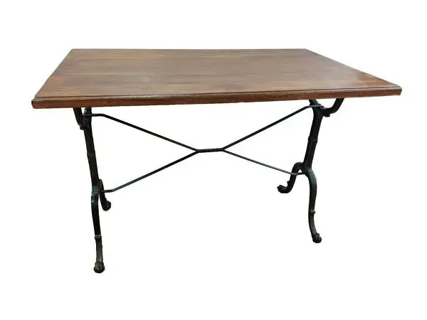 Illustration numéro 2 du produit table de café en chêne et pietement en fonte