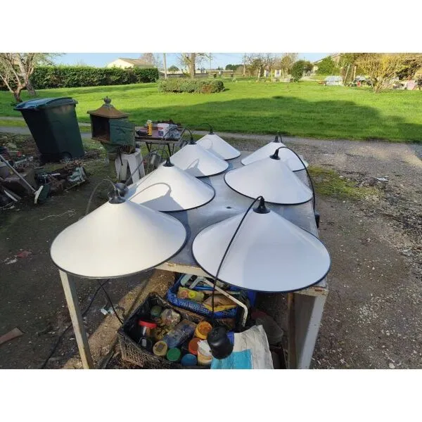 Illustration numéro 2 du produit Lot de 7 suspensions industrielles en tôle émaillée