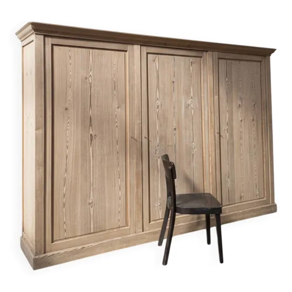 Illustration numéro 2 du produit Grande armoire de métier en pitchpin - Début XXe siècle