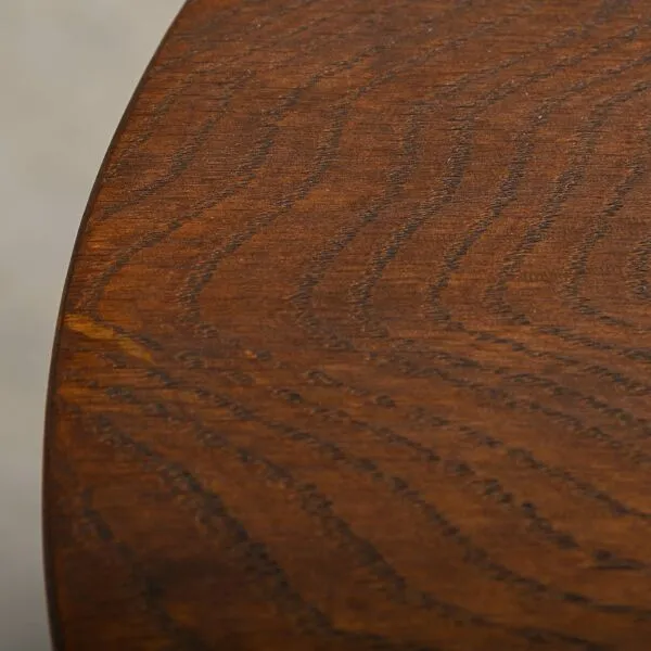 Illustration numéro 2 du produit Table d'appoint ou table de plante Art Déco néerlandaise de l'école d'Amsterdam en chêne massif.