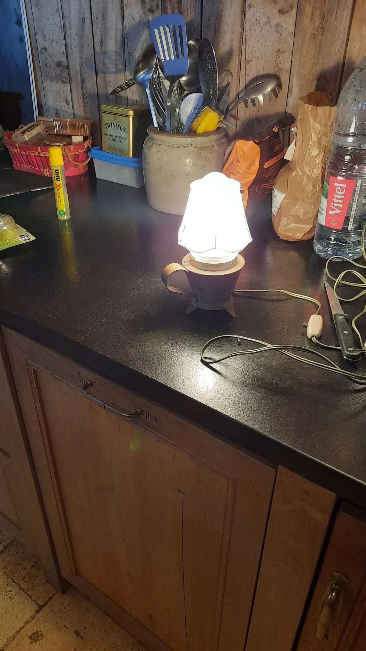 Illustration numéro 2 du produit Lampe vintage