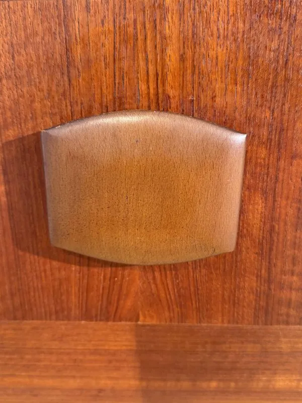 Illustration numéro 2 du produit Enfilade Stonehill Furniture de style Scandinave