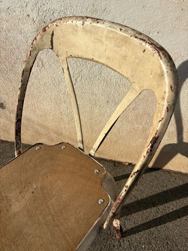 Illustration numéro 2 du produit Chaise bistrot tôle J. Mathieu