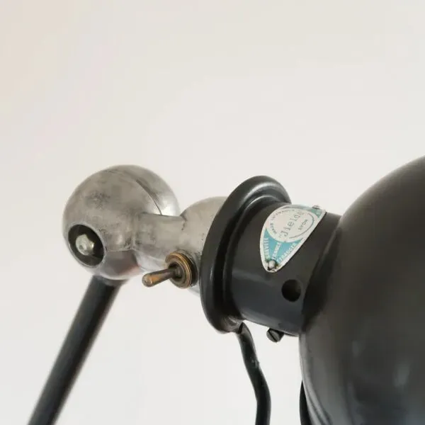 Illustration numéro 2 du produit Lampadaire Jieldé 4 bras