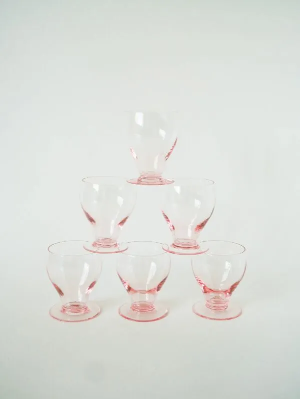 Illustration numéro 2 du produit Lot de 6 petits verres à vin, Rose, Art Déco, 1930
