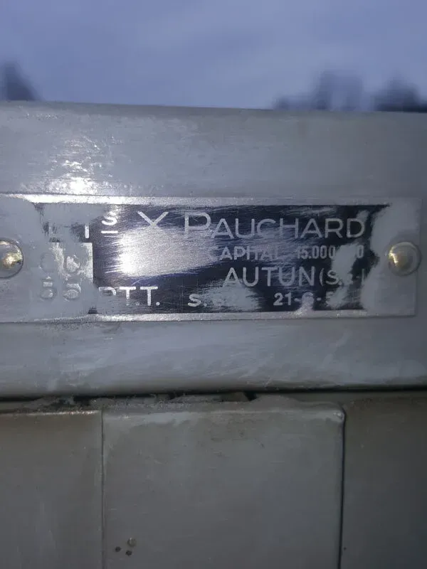 Illustration numéro 2 du produit Armoire métal tolix x Pauchard