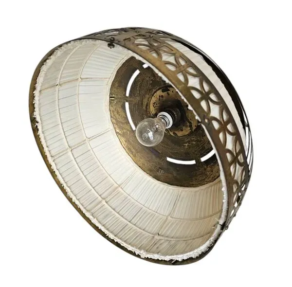 Illustration numéro 2 du produit Ecole d'Amsterdam / lampe suspendue / cuivre années 1920 / Johanna van Eijbergen