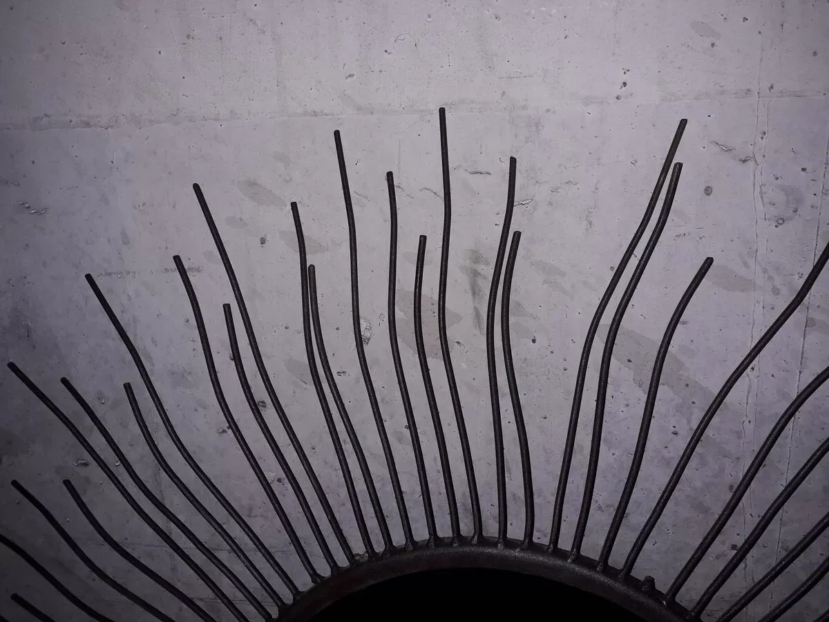 Illustration numéro 2 du produit Miroir soleil en tôle 72x72cm