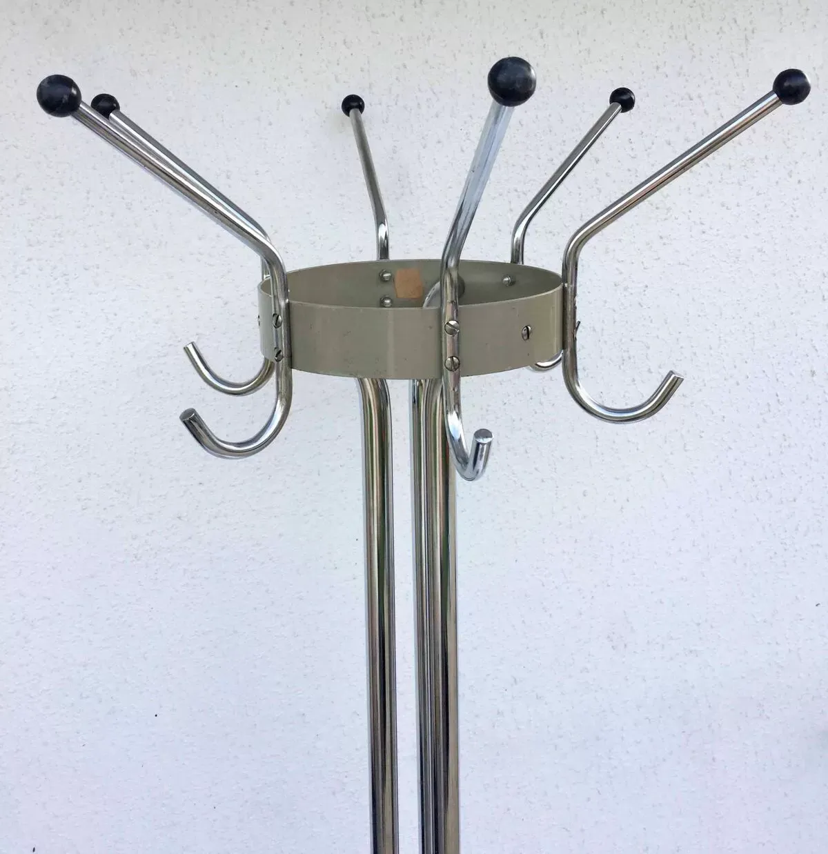 Illustration numéro 2 du produit Portemanteau Tybax par Willy Van Der Meeren