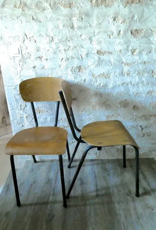 Illustration numéro 2 du produit Paire de chaises Ecolauto des années 60