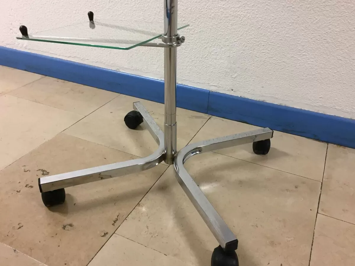 Illustration numéro 2 du produit Présentoir étagères Art Déco