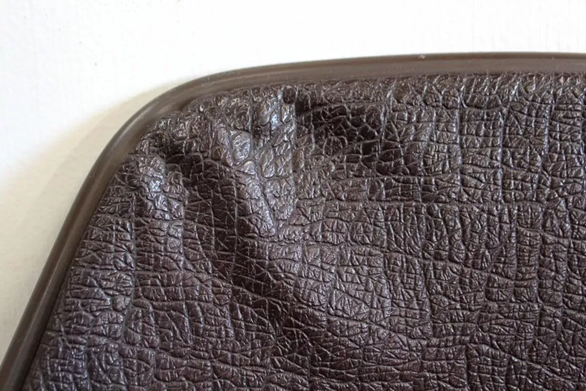 Illustration numéro 2 du produit Paire de chaises vintage 1960/1970