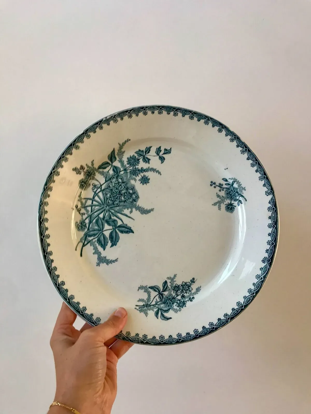 Illustration numéro 2 du produit plat rond en Terre de Fer japonisant fin XIXème