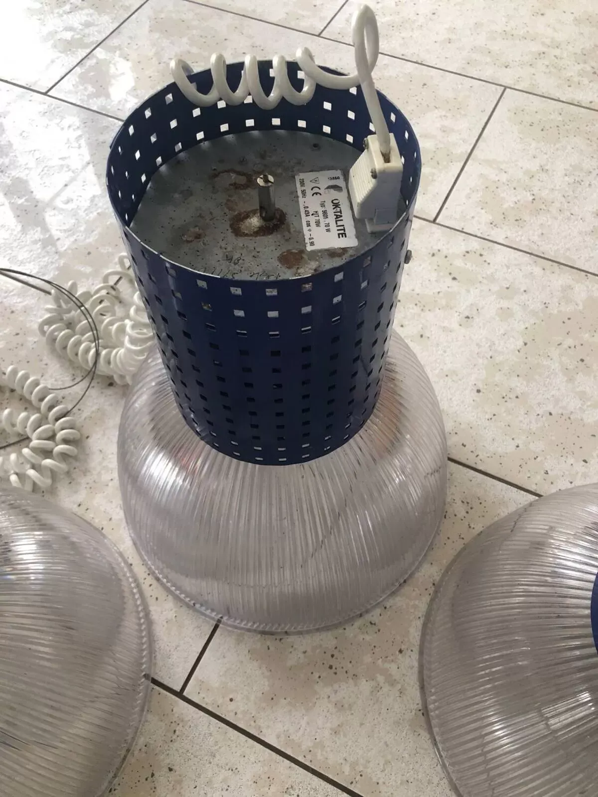 Illustration numéro 2 du produit 3 suspensions industrielles oktalite