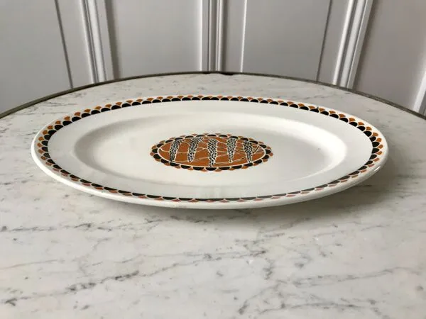 Illustration numéro 2 du produit Plat ovale sarreguemines modèle ''nomeny'' art déco années 30