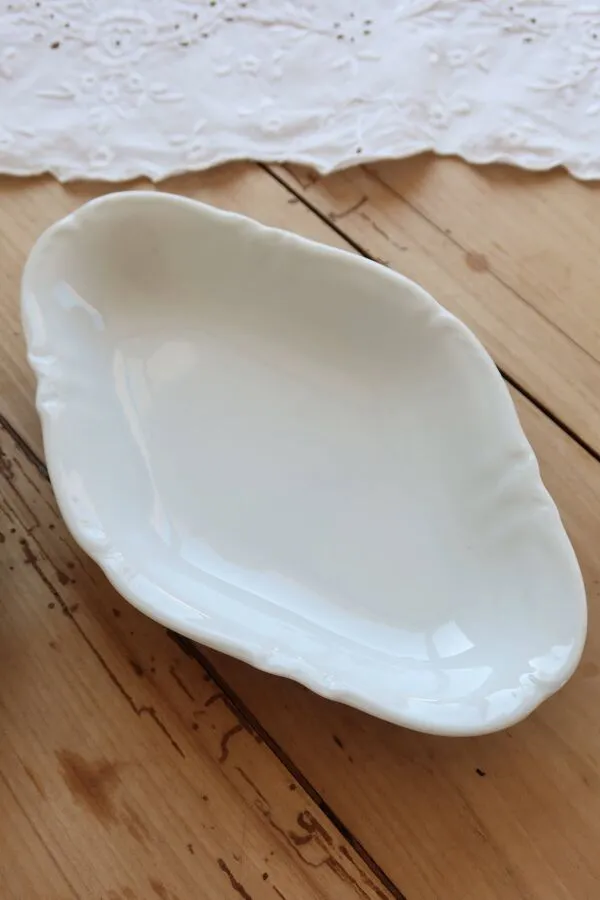Illustration numéro 2 du produit Paire de raviers vintage Winterling Bavaria en porcelaine blanche